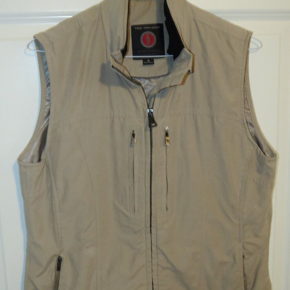 Women's Tan ScotteVest Size M
